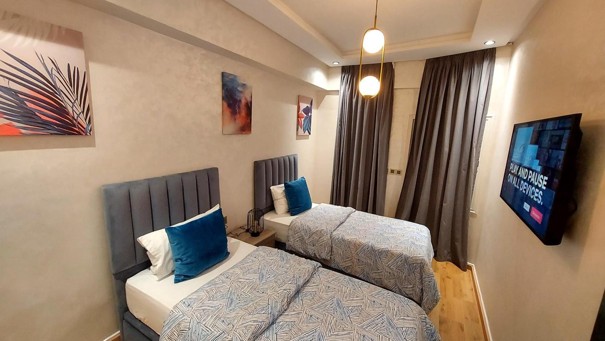 Luxury Downtown Apartment Of 80M2 In Front Of Hassan 2 Mosque And Sea From Family , Pour Famille , Interdit Couples Araabic Non Marie, Forbidden Unmarried Araabic Couples Basement Car Park Casablanca Exterior foto